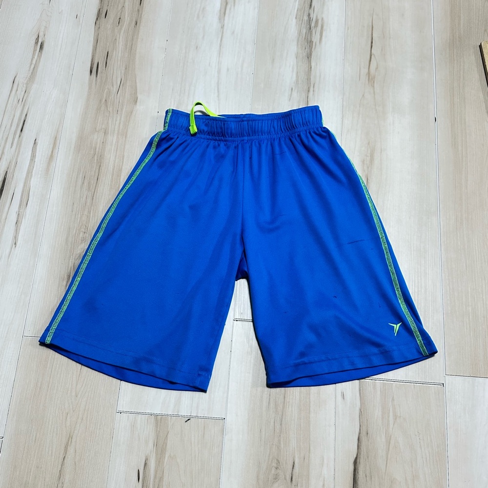 Blue old navy size M Athletic Shorts 19-437